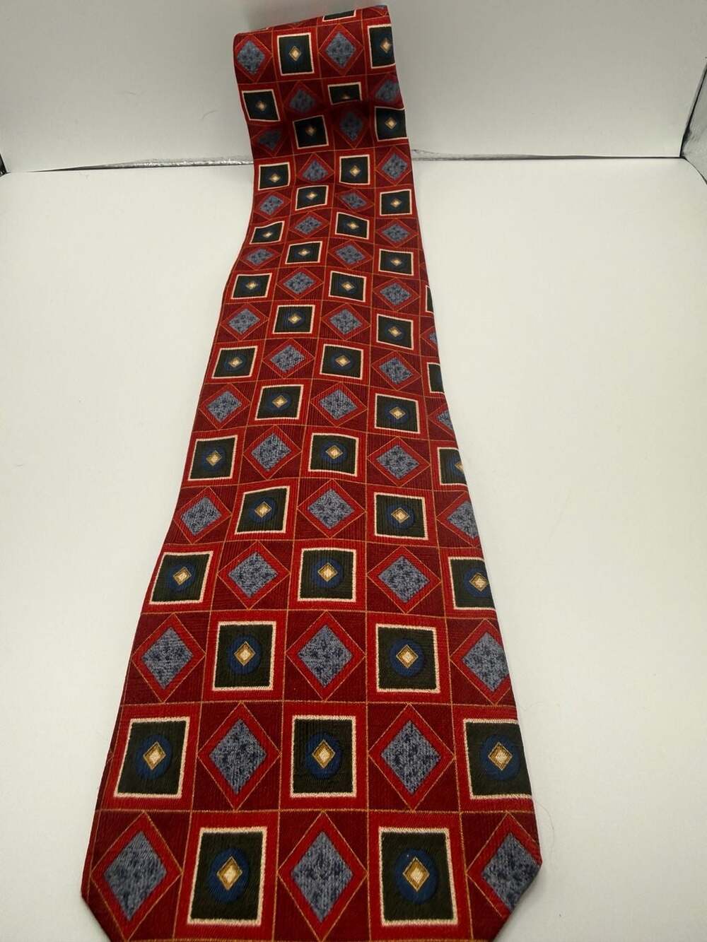Arden Cravats Men's Red Geometric Silk Necktie
